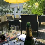 Apartamento Garden Zürichberg